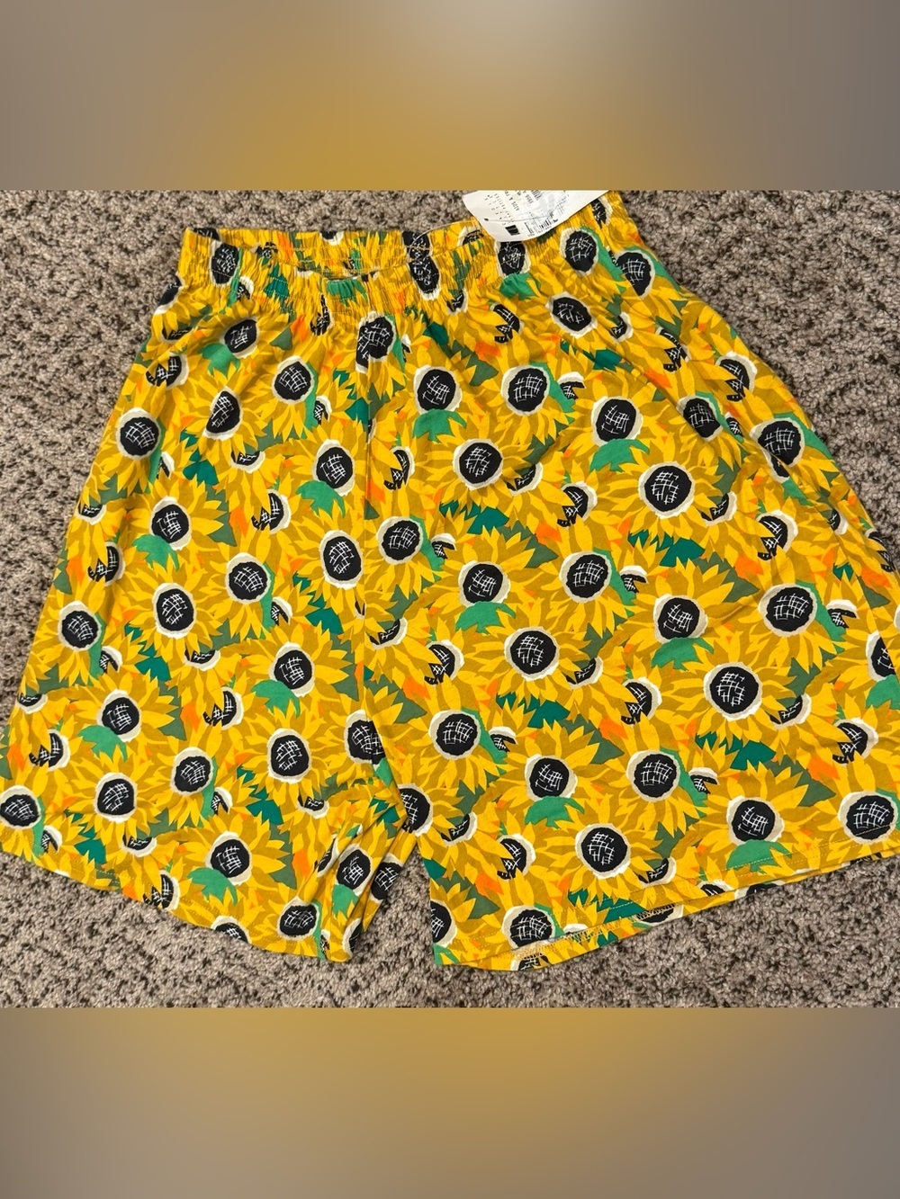 Deadstock Carole Little Yellow Sunflower Shorts - Picture 4 of 5
